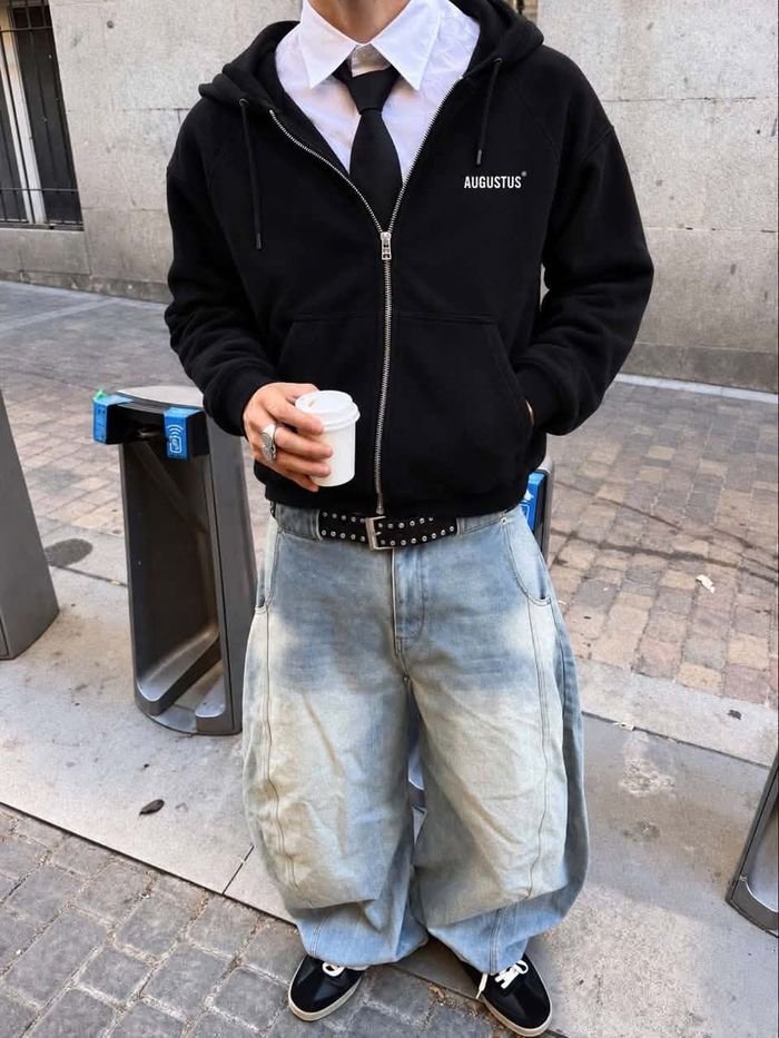 AUGUSTUS Streetwear Look - City Casual